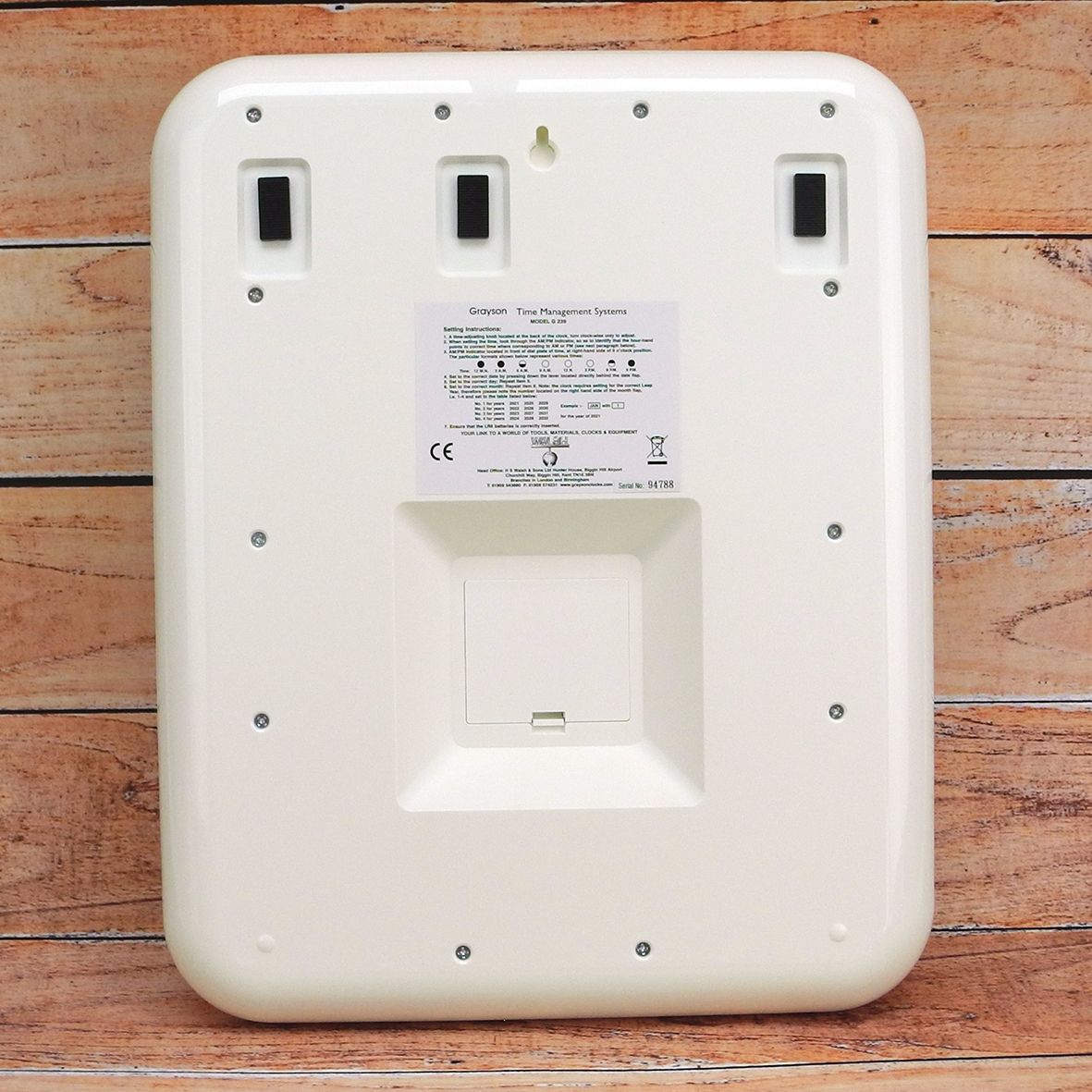 THE CALENDAR CLOCK in WHITE
