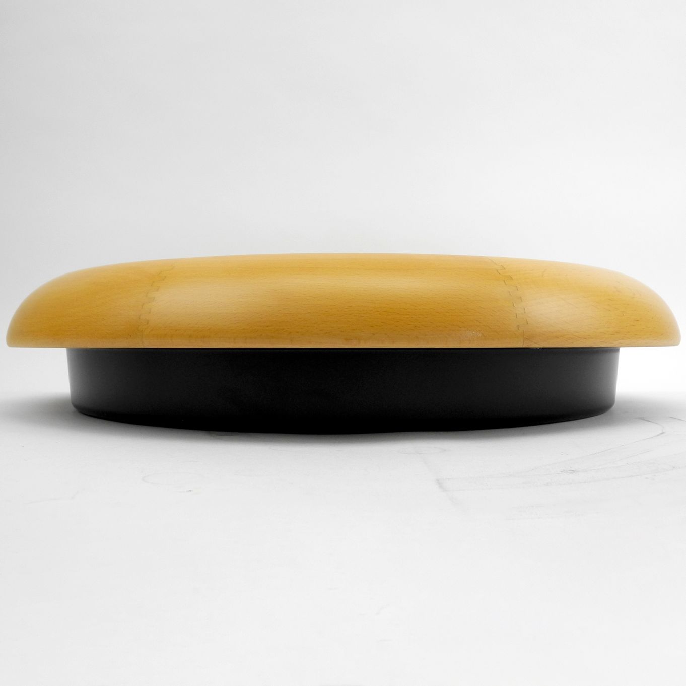 ROUND CALENDAR CLOCK WITH YEAR